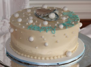 The Cake with sugar oyster and "pearls"